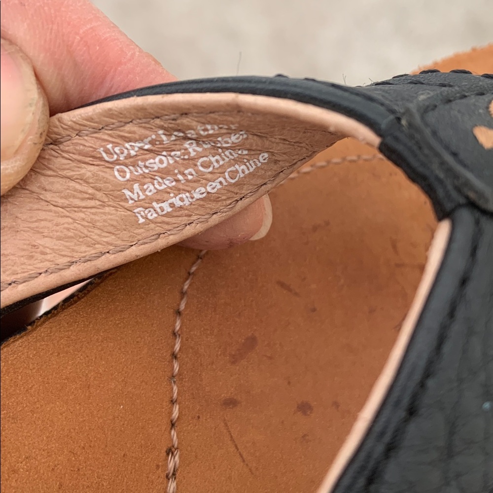NWT OluKai Pua Black Leather Flit Flop Sandal Womens Size 8 - Picture 4 of 5